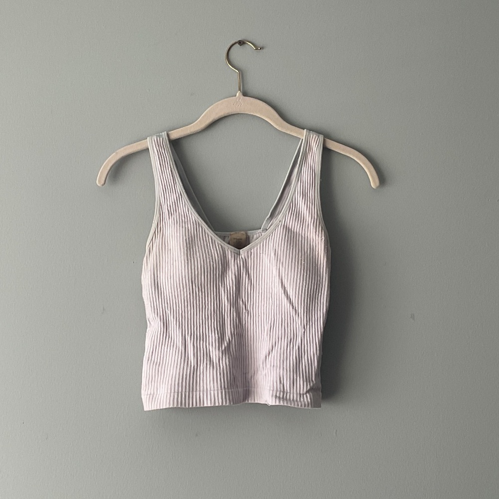 Elegant White Ribbed Tank Top for Women